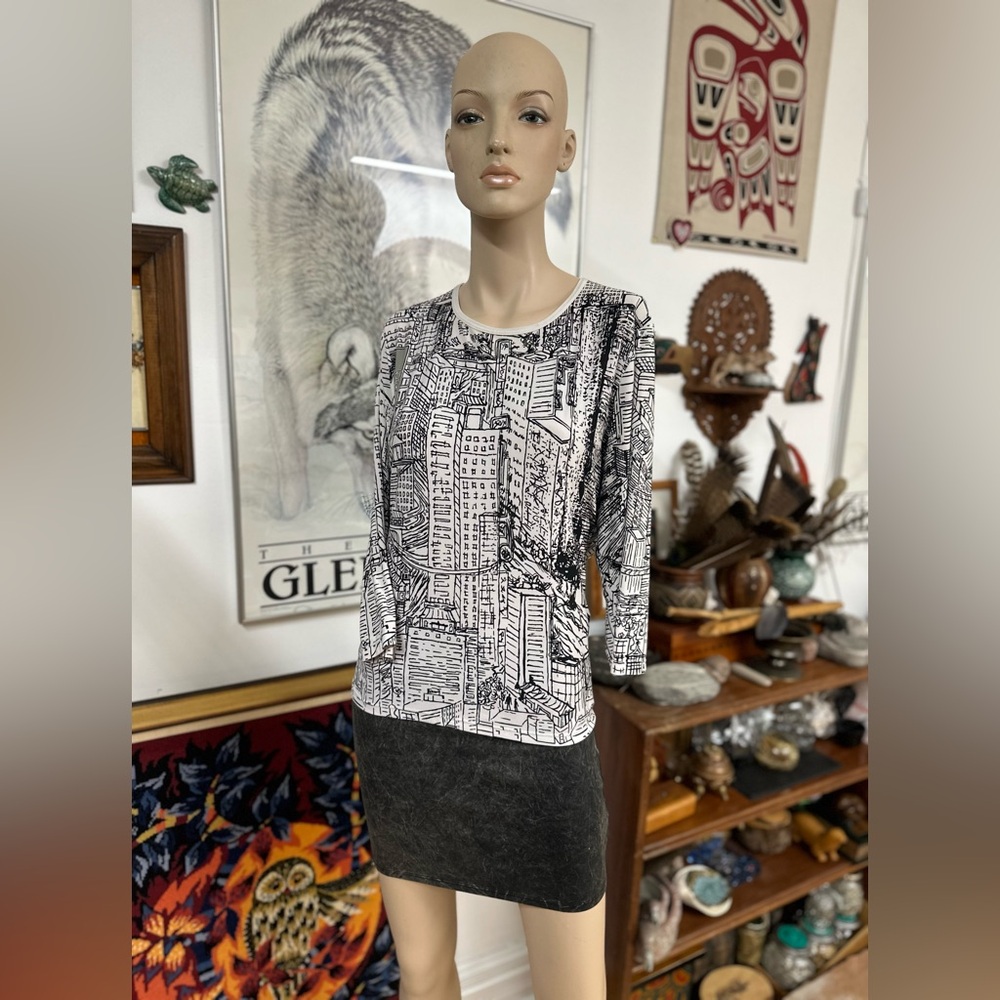 Cityscape 🏙️ Top with 3/4 Sleeves